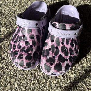CROCS Cutie Crush purple and Black Leopard Cheetah EUC